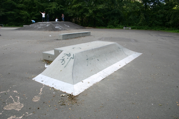 Spot billed: xBnz78XyUEhmmKJUIS9P.jpg